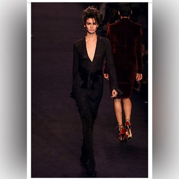 TOM FORD For Yves Saint Laurent Haute Couture Rouge Ankle Tie Heels - Picture 4 of 8